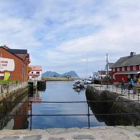 Lofoten And Car בית אירוח